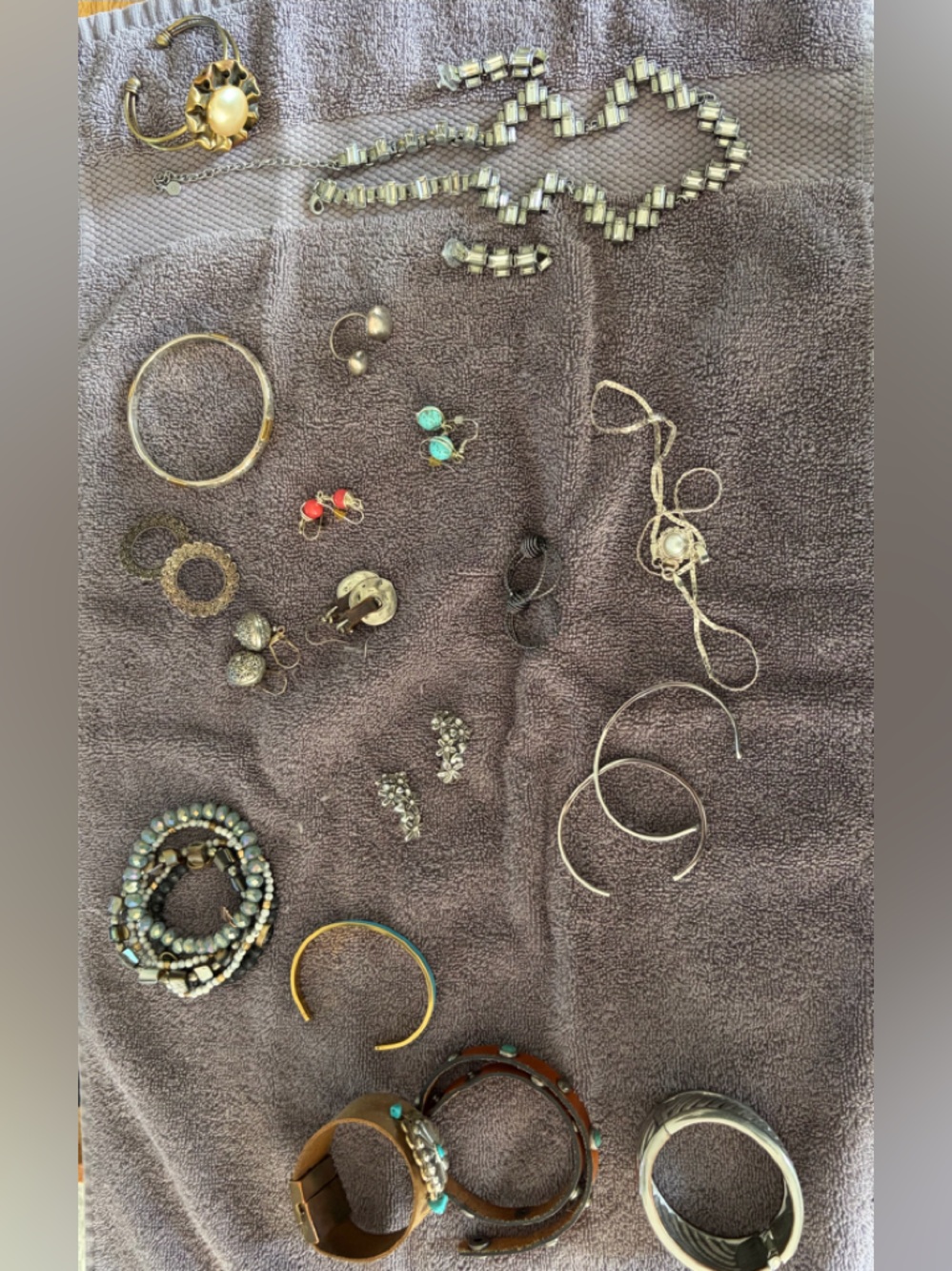Assorted Women's Multi-Color Fashion Jewelry Set